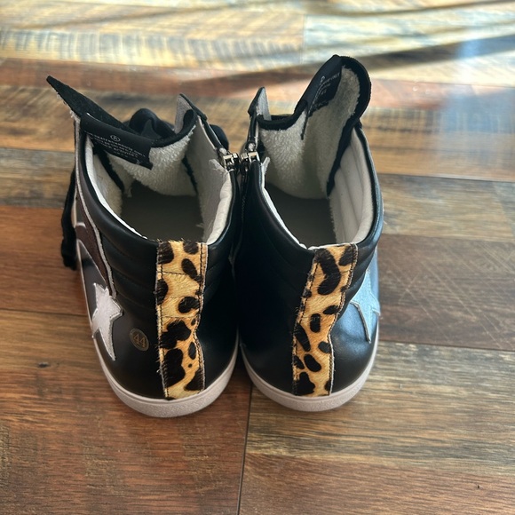 Golden Goose Black High-Top Sneakers - Picture 5 of 7